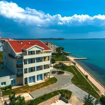 Apartamento Vila 4m Miletici Cdn021019 Cyg Rtina